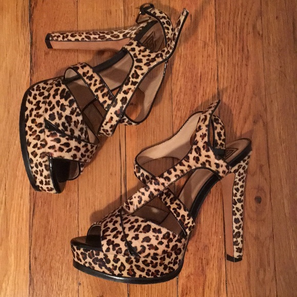 Pour La Victoire strappy heels - Picture 1 of 3